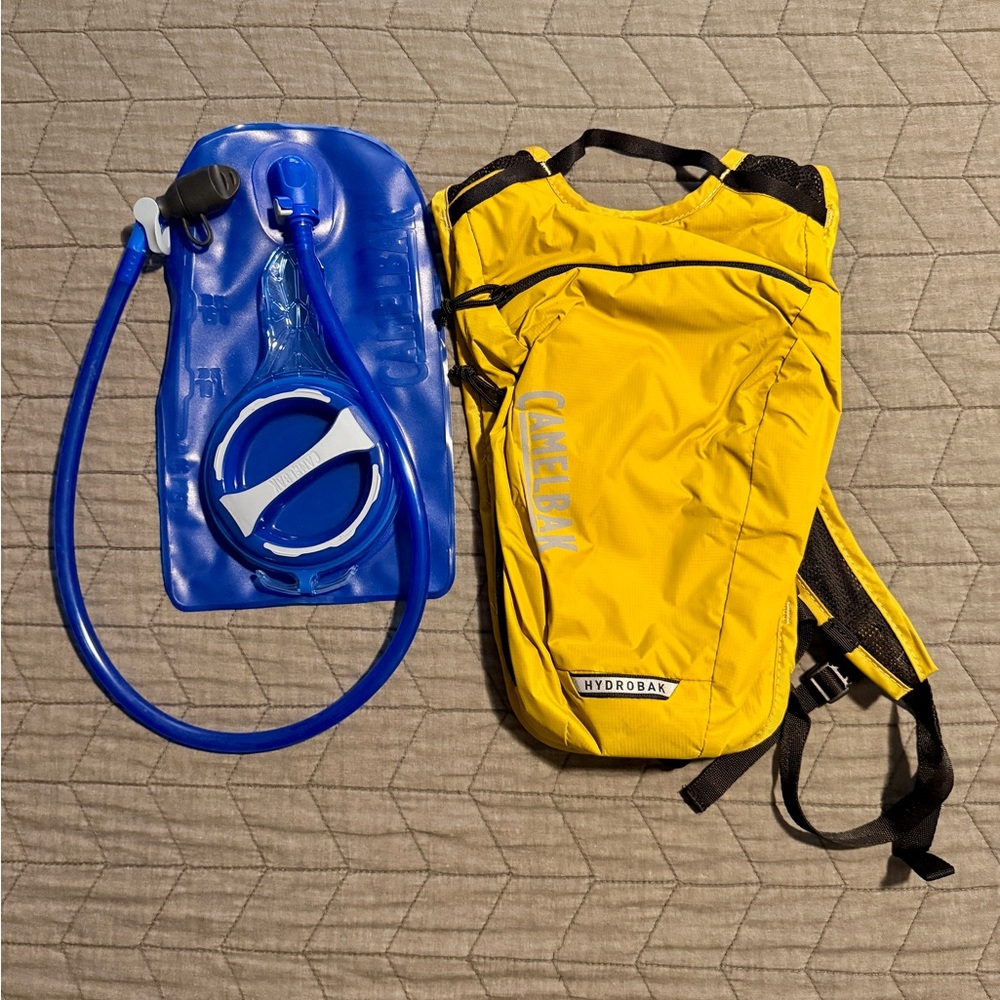 CamelBak Yellow HydroBak Hydration Backpack 1.5 L — PLEASE READ DESCRIPTION
